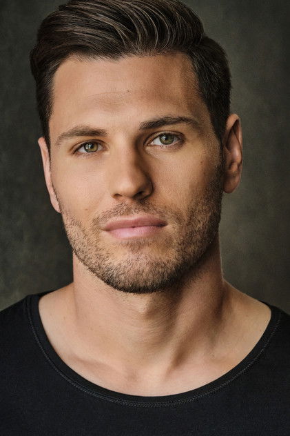 Подборка фильмов с Крейг Гейган online на Emblix