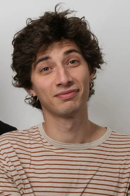 Подборка фильмов с Salvo Di Paola online на Emblix
