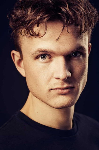 Подборка фильмов с Emil Hyldeborg online на Emblix