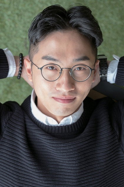 Подборка фильмов с 신준 online на Emblix