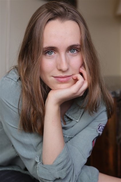 Подборка фильмов с Delphine Lacheteau online на Emblix