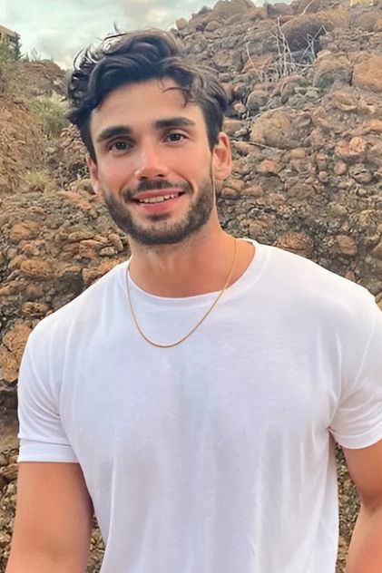 Подборка фильмов с Йылмаз Кунт online на Emblix