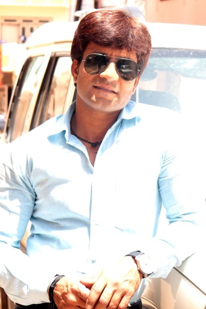 Подборка фильмов с Ашиш Дюбей online на Emblix