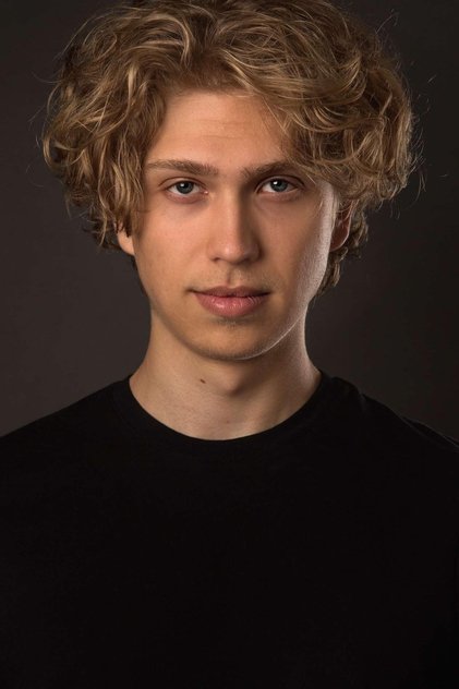Подборка фильмов с Mathias Storhøi online на Emblix