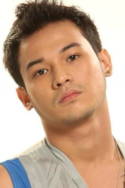 Подборка фильмов с Олвин Ютингко online на Emblix