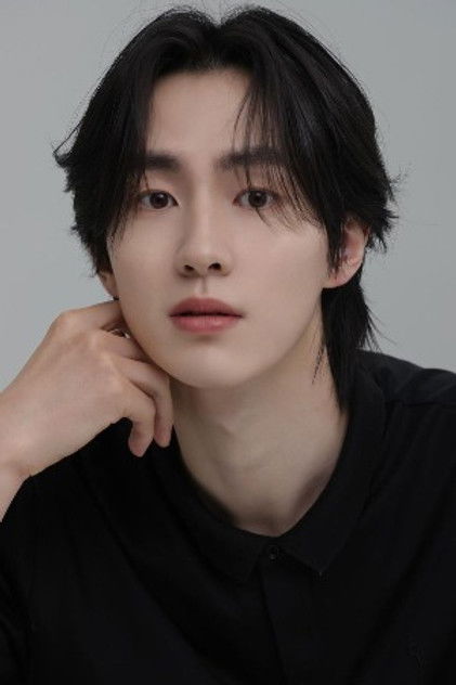 Подборка фильмов с 김호영 online на Emblix