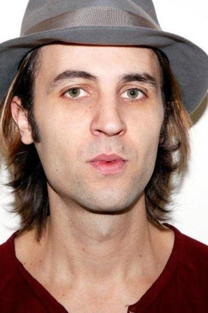 Подборка фильмов с Микаэль Эванс online на Emblix