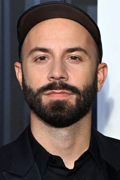 Подборка фильмов с Woodkid online на Emblix
