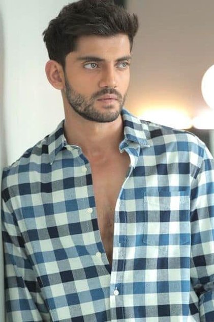 Подборка фильмов с Zaheer Iqbal online на Emblix