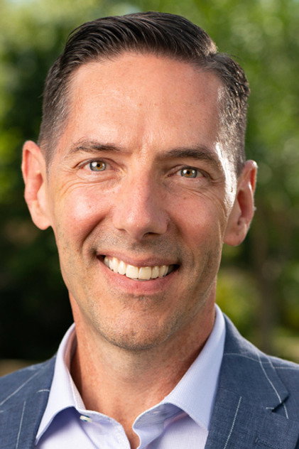 Подборка фильмов с Douglas Axe online на Emblix