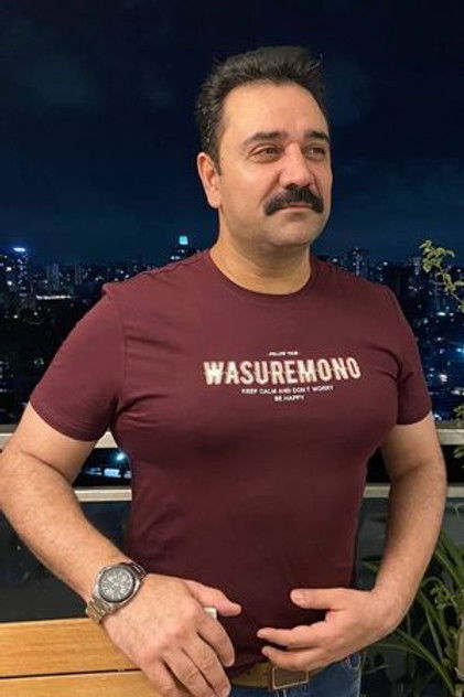 Подборка фильмов с Гириш Сахдев online на Emblix