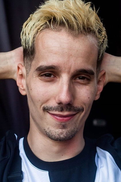 Подборка фильмов с Skone online на Emblix