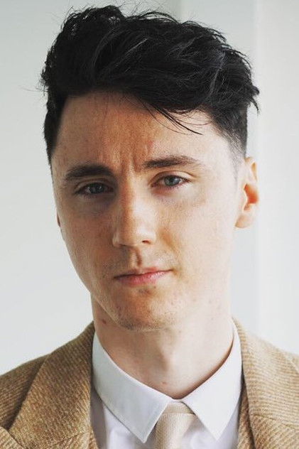 Подборка фильмов с Lewis Dawkins online на Emblix