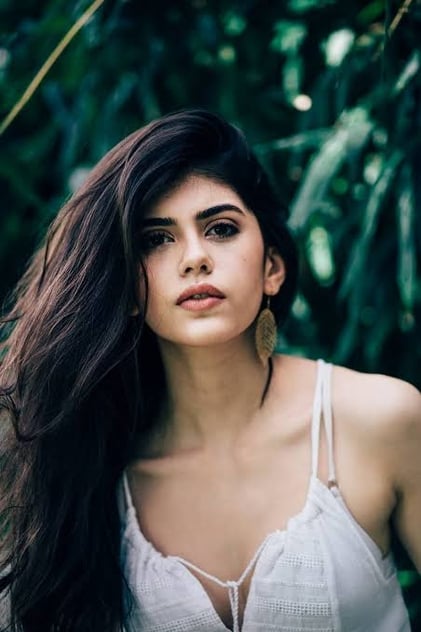 Подборка фильмов с Sanjana Sanghi online на Emblix