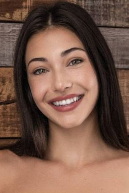 Подборка фильмов с Alexsandria Ralev online на Emblix