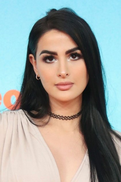 Подборка фильмов с Alia Shelesh online на Emblix