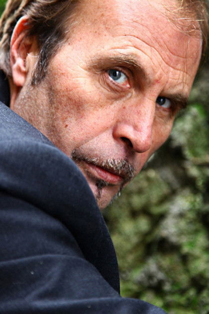 Подборка фильмов с Антонио Кашо online на Emblix