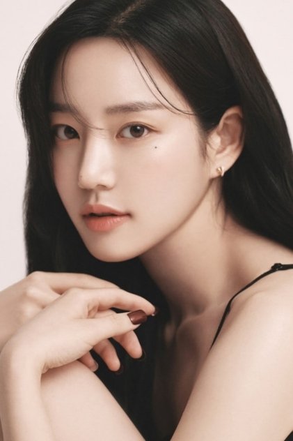 Подборка фильмов с 이유비 online на Emblix