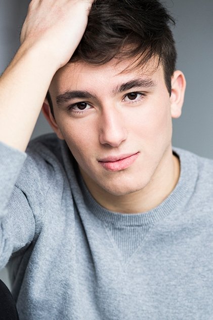 Подборка фильмов с Zachary Evrard online на Emblix