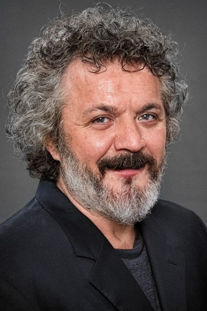 Подборка фильмов с Мюфит Джан Сачинты online на Emblix