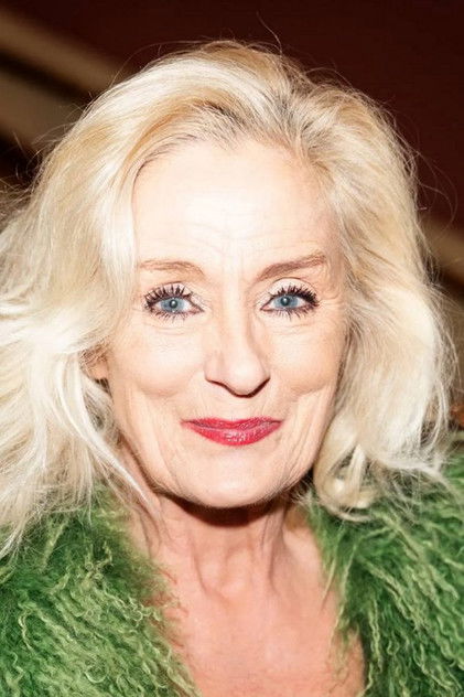 Подборка фильмов с Сюзанна Брюнинг online на Emblix