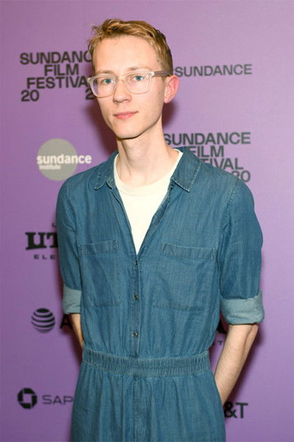 Подборка фильмов с Charlie Shackleton online на Emblix