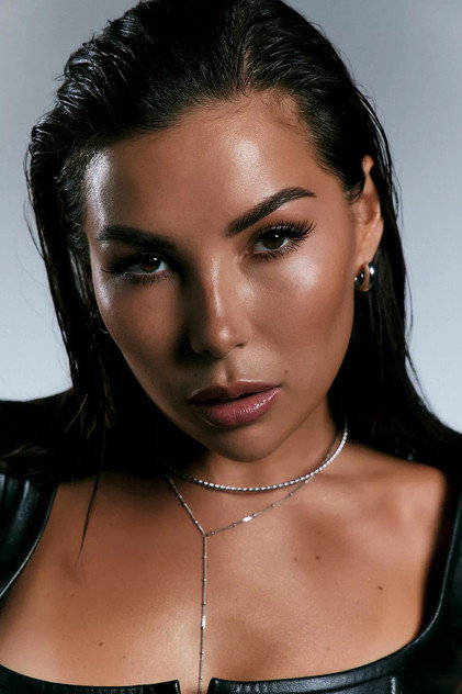 Подборка фильмов с Карина Нигай online на Emblix