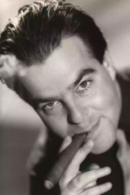 Подборка фильмов с Адам Парфрей online на Emblix