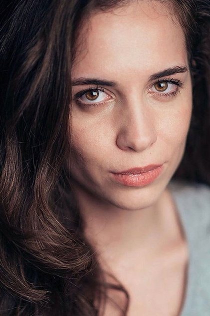 Подборка фильмов с Çisel Kuşkan online на Emblix