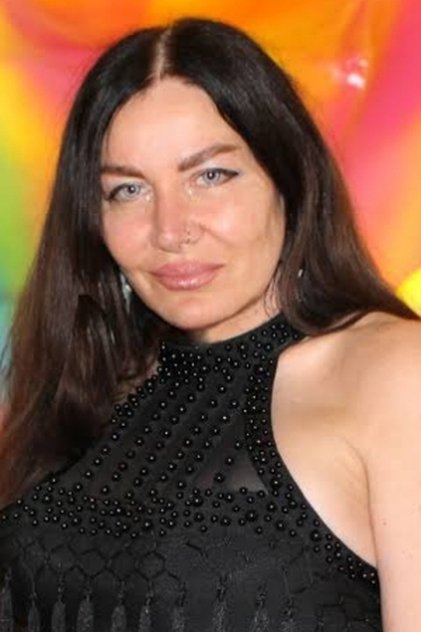 Подборка фильмов с Bettie Moon online на Emblix