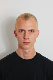 Подборка фильмов с Джозеф Домбровски online на Emblix