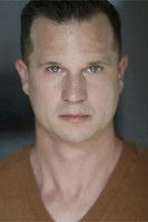 Подборка фильмов с Keith Paul Carpenter online на Emblix