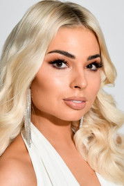 Подборка фильмов с Эсси Ункури online на Emblix