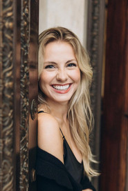 Подборка фильмов с Вайолет Беннетт online на Emblix