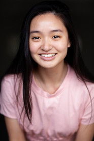 Подборка фильмов с Lorraine Hong online на Emblix