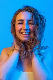 Подборка фильмов с Haley Baldwin online на Emblix