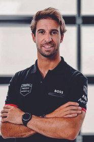 Подборка фильмов с Антониу Феликс да Кошта online на Emblix