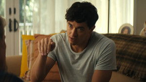 Отпуск на двоих кадр 24 онлайн-кинотеатр Эмбликс