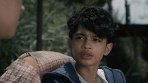 Она не мать кадр 29 онлайн-кинотеатр Эмбликс