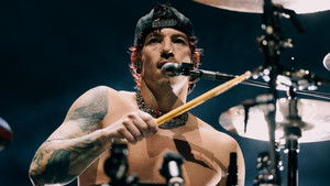 Twenty One Pilots: Больше, чем мы когда-либо представляли кадр 33 онлайн-кинотеатр Эмбликс