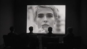 Новая волна кадр 35 онлайн-кинотеатр Эмбликс