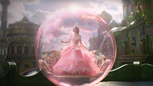 Злая. Часть 2 кадр 138 онлайн-кинотеатр Эмбликс