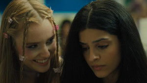 Отклонение кадр 5 онлайн-кинотеатр Эмбликс