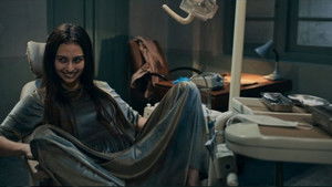 Улыбка. Зарождение зла кадр 9 онлайн-кинотеатр Эмбликс