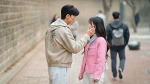 Человек с сегодняшнего дня кадр 17 на Эмбликс в Hd