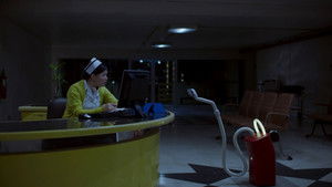 Полезный призрак кадр 15 онлайн-кинотеатр Эмбликс