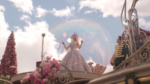 Злая. Часть 2 кадр 142 онлайн-кинотеатр Эмбликс