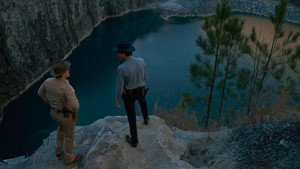 Очень странные дела кадр 261 на Эмбликс в Hd