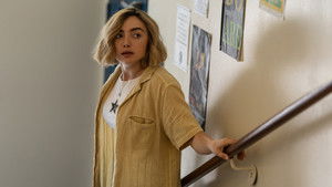 Школьные духи кадр 65 на Эмбликс в Hd