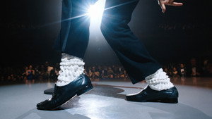 Майкл кадр 33 онлайн-кинотеатр Эмбликс